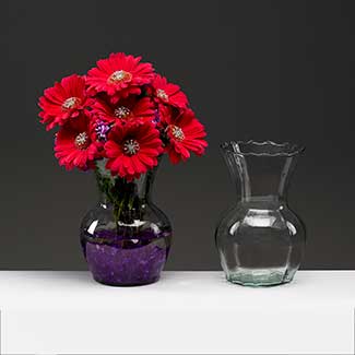 8.5" RECYCLED GLASS VASE