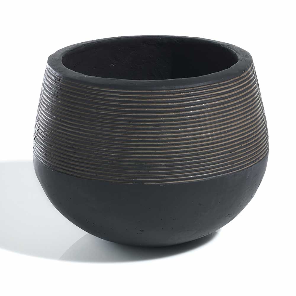 REVOLUTION PLANTER 9.75" X 7.