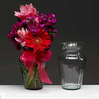 7" RECYCLED GLASS VASE