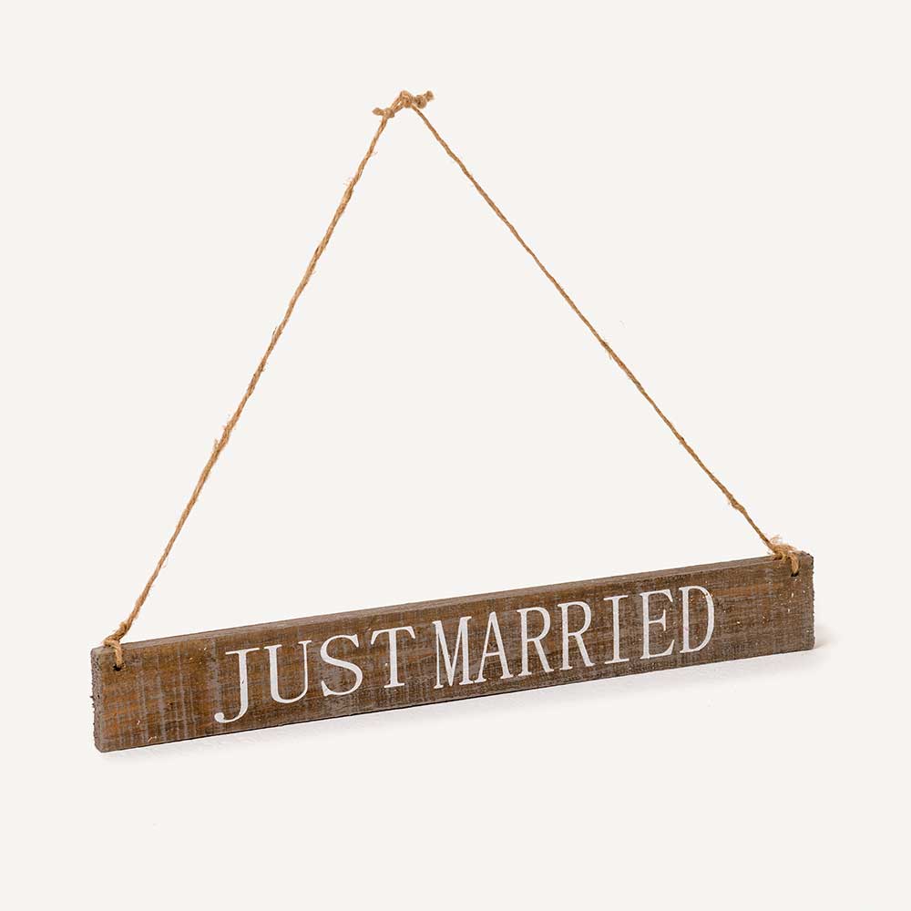 15" HANGING JUST MARRIED SIGN